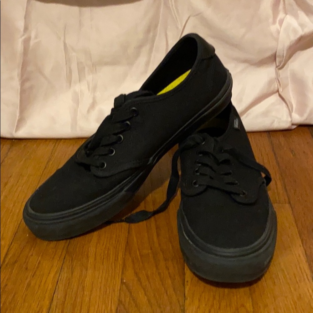 Size 10 All Black Vans w/ Ortholite Footbed